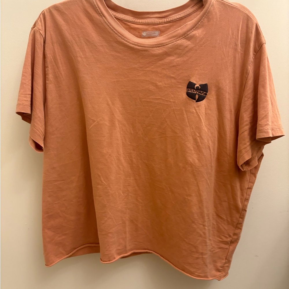 Wu-Tang Clan Logo T-Shirt in Salmon